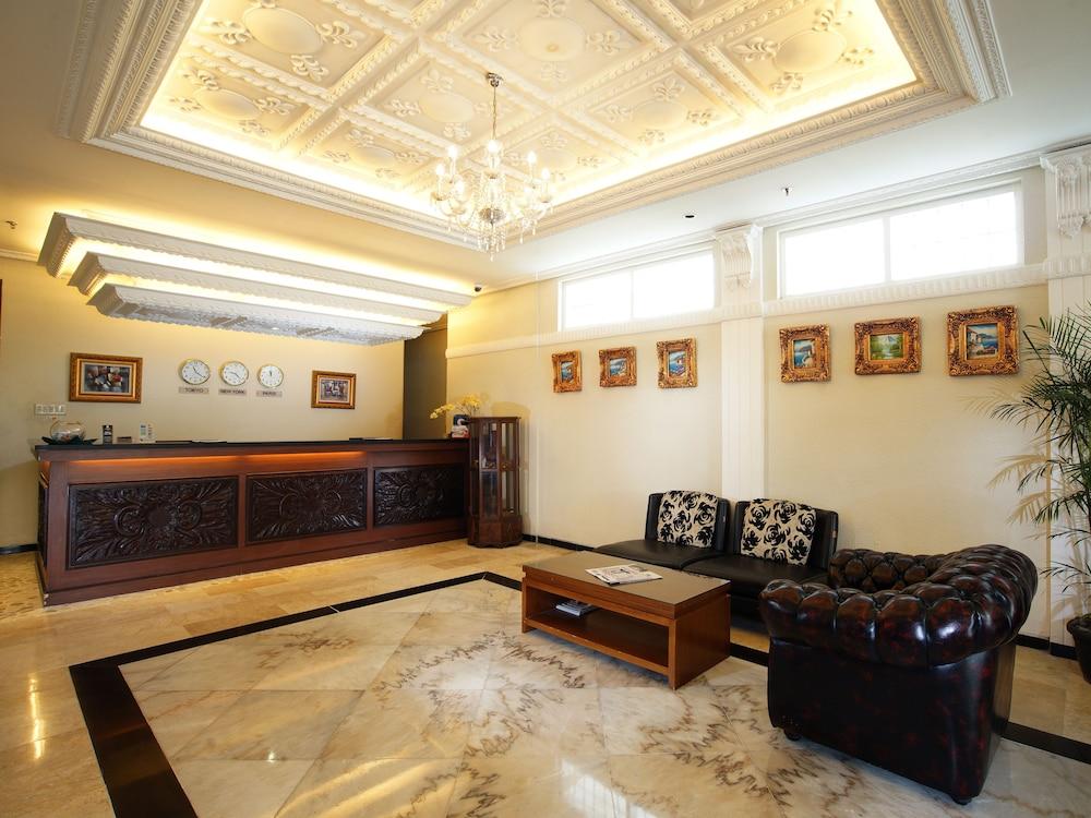 D'Salvatore Boutique Hotel Yogyakarta Maguwo Dış mekan fotoğraf