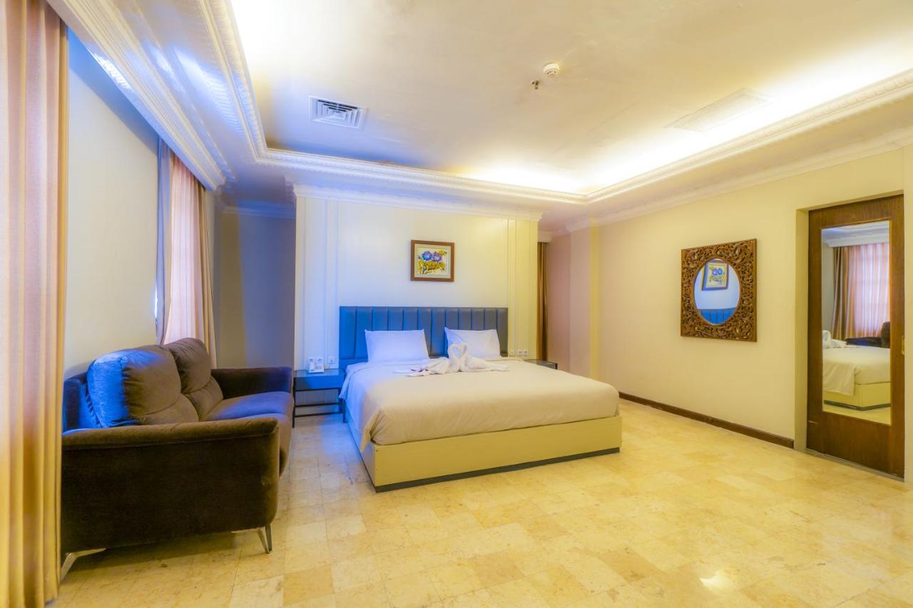 D'Salvatore Boutique Hotel Yogyakarta Maguwo Dış mekan fotoğraf