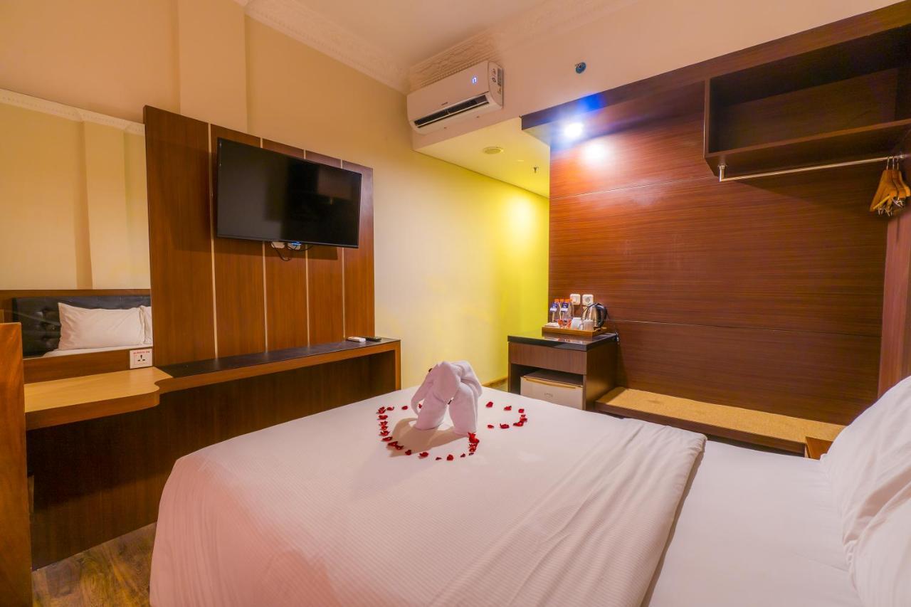 D'Salvatore Boutique Hotel Yogyakarta Maguwo Dış mekan fotoğraf