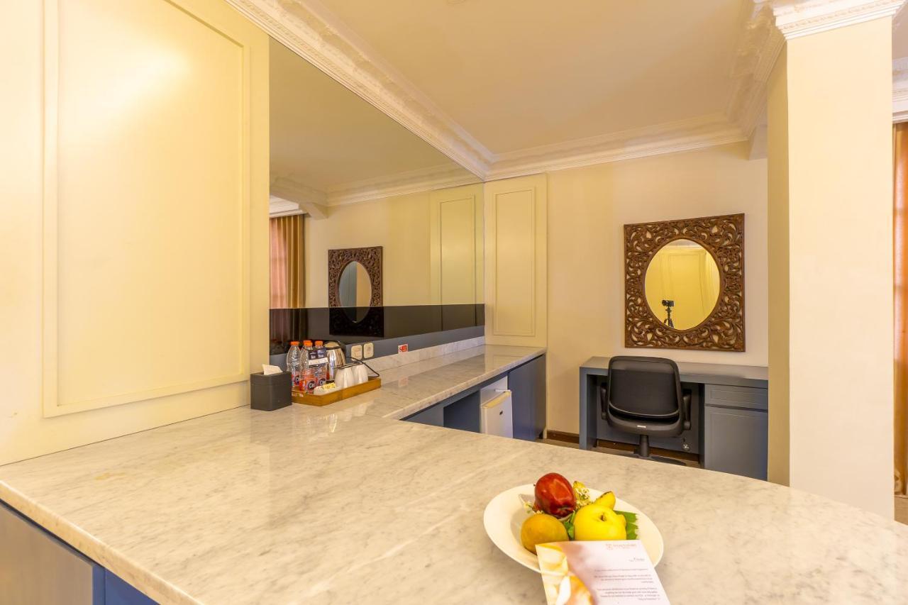 D'Salvatore Boutique Hotel Yogyakarta Maguwo Dış mekan fotoğraf