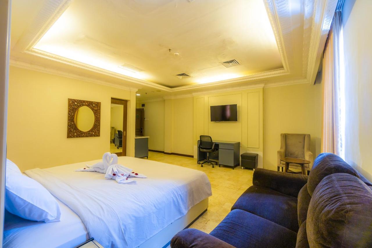D'Salvatore Boutique Hotel Yogyakarta Maguwo Dış mekan fotoğraf