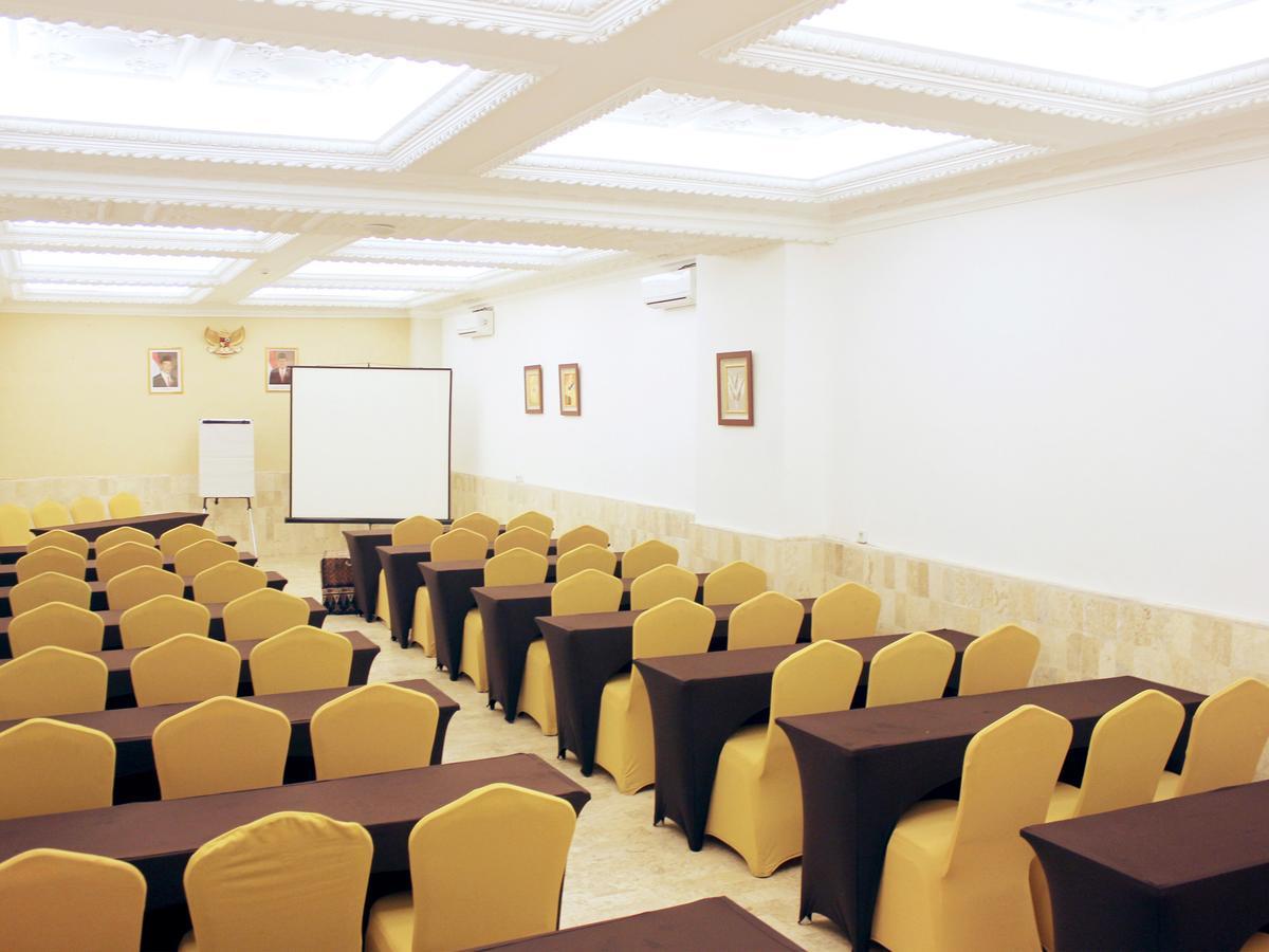 D'Salvatore Boutique Hotel Yogyakarta Maguwo Dış mekan fotoğraf