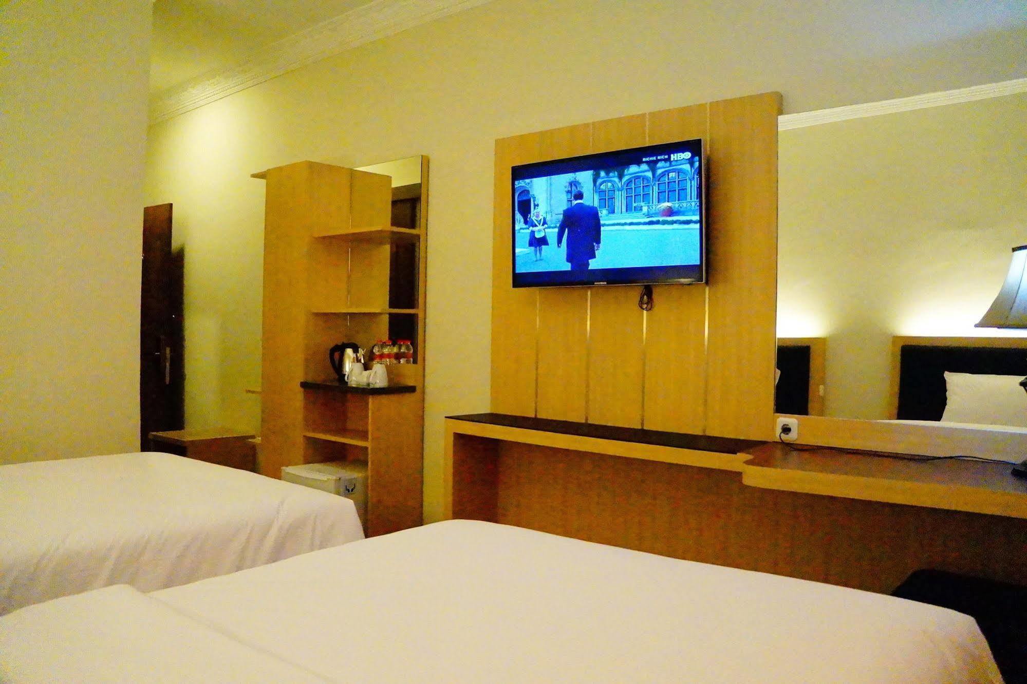 D'Salvatore Boutique Hotel Yogyakarta Maguwo Dış mekan fotoğraf
