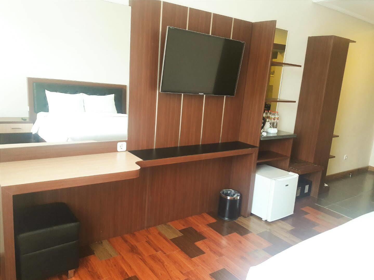 D'Salvatore Boutique Hotel Yogyakarta Maguwo Dış mekan fotoğraf